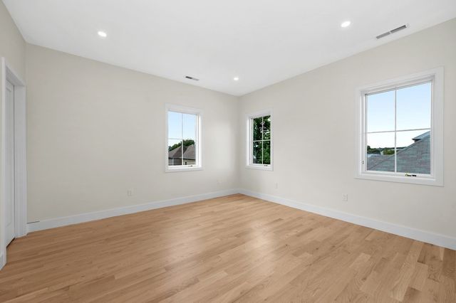 66 Orange Street 1, Waltham, MA 02453