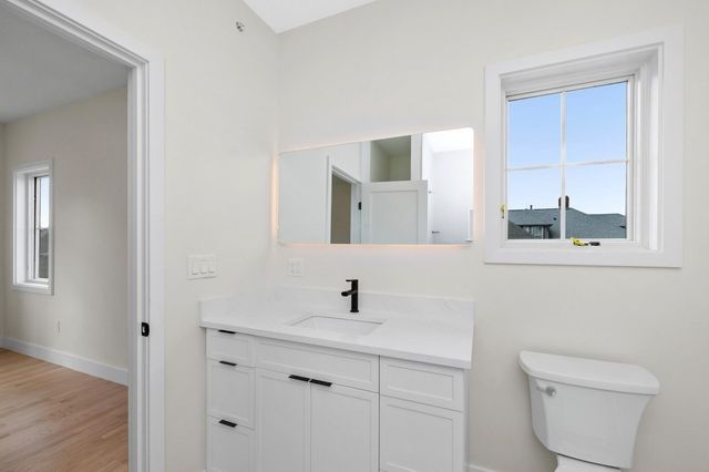 66 Orange Street 1, Waltham, MA 02453