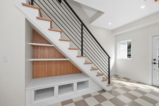 66 Orange Street 1, Waltham, MA 02453