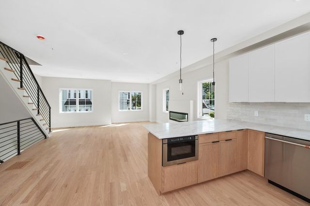 66 Orange Street 1, Waltham, MA 02453