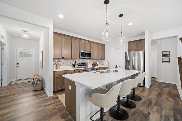 544 Wild Oak ROAD, Hartland, WI 53029