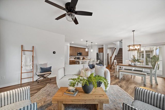 544 Wild Oak ROAD, Hartland, WI 53029