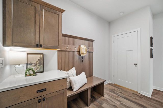 544 Wild Oak ROAD, Hartland, WI 53029