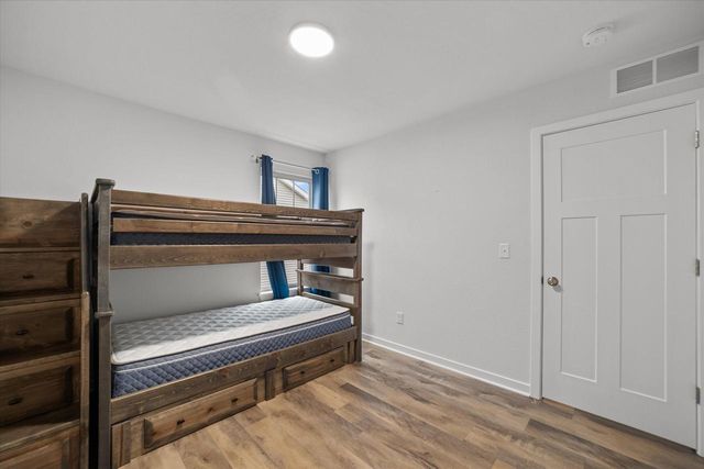 544 Wild Oak ROAD, Hartland, WI 53029