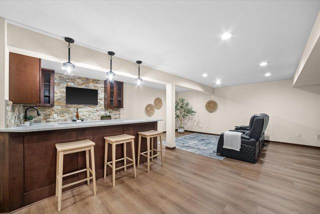 544 Wild Oak ROAD, Hartland, WI 53029