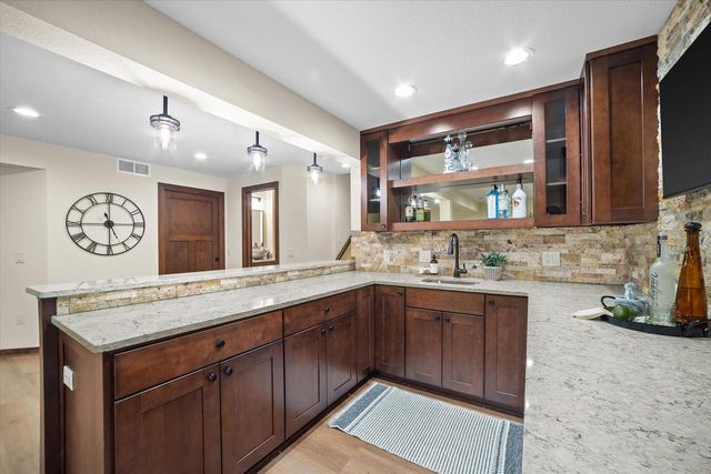 544 Wild Oak ROAD, Hartland, WI 53029