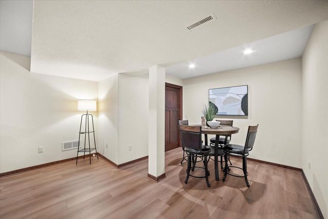 544 Wild Oak ROAD, Hartland, WI 53029