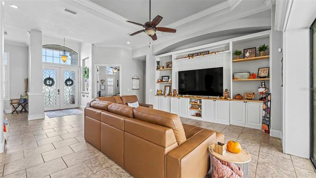 5074 SHORE SIDE DR, Lakeland, FL 33812