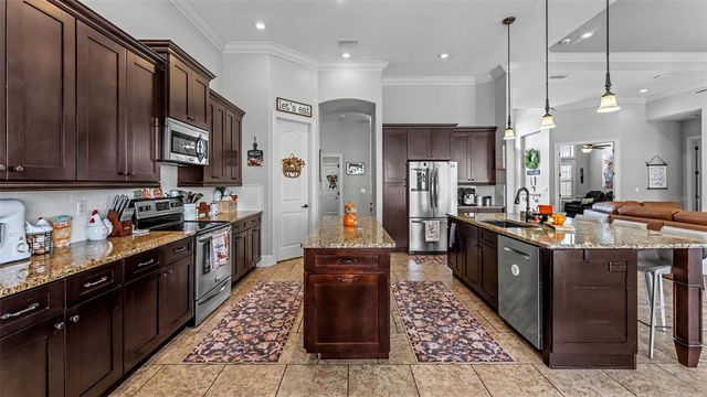 5074 SHORE SIDE DR, Lakeland, FL 33812
