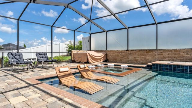 5074 SHORE SIDE DR, Lakeland, FL 33812
