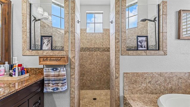 5074 SHORE SIDE DR, Lakeland, FL 33812