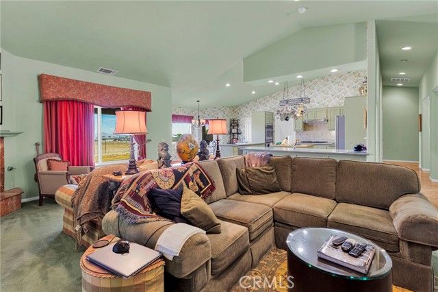 8828 Vincent Court, Oak Hills, CA 92344