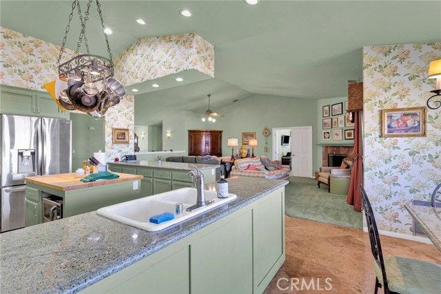 8828 Vincent Court, Oak Hills, CA 92344