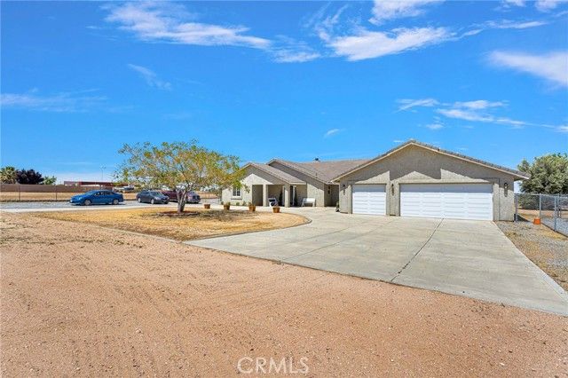 8828 Vincent Court, Oak Hills, CA 92344