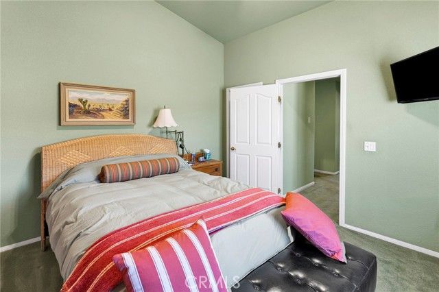 8828 Vincent Court, Oak Hills, CA 92344