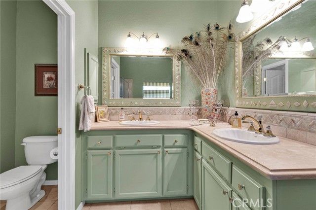 8828 Vincent Court, Oak Hills, CA 92344