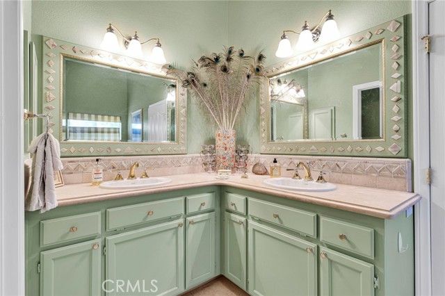 8828 Vincent Court, Oak Hills, CA 92344