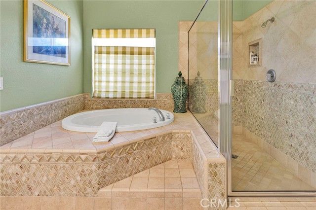 8828 Vincent Court, Oak Hills, CA 92344