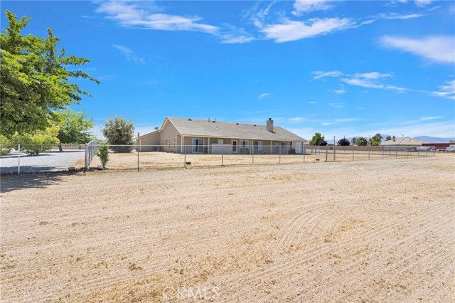 8828 Vincent Court, Oak Hills, CA 92344