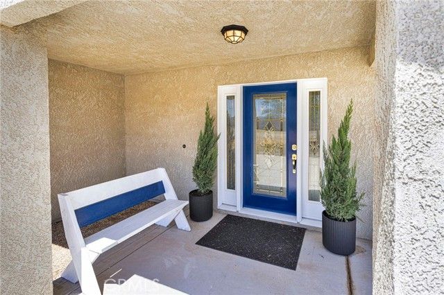 8828 Vincent Court, Oak Hills, CA 92344