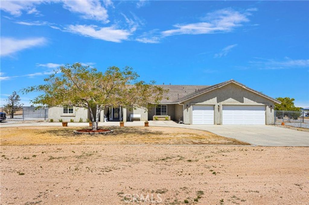 8828 Vincent Court, Oak Hills, CA 92344