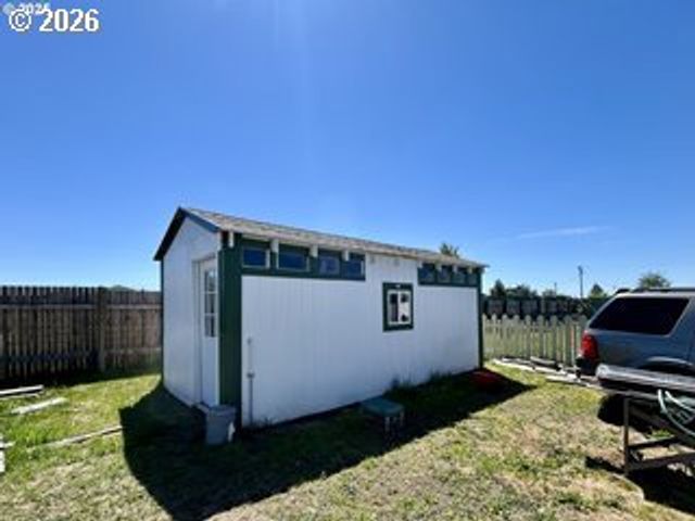 516 W RAILROAD Ave, Goldendale, WA 98620