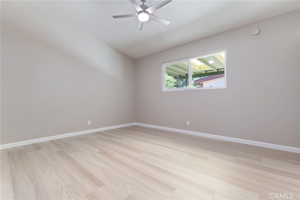 Image 20 of property listing at 927 Presidio, Costa Mesa, CA 92626