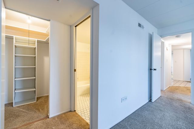 8750 Harrison Avenue 211, Munster, IN 46321