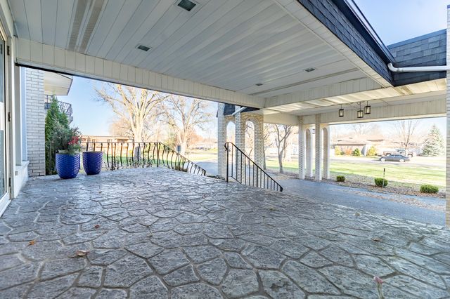 8750 Harrison Avenue 211, Munster, IN 46321
