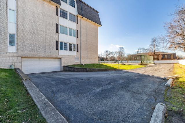 8750 Harrison Avenue 211, Munster, IN 46321
