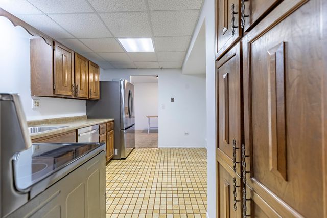 8750 Harrison Avenue 211, Munster, IN 46321