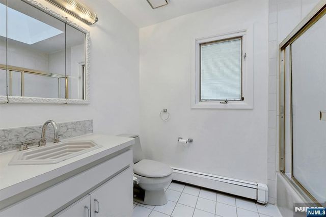 974 Bridge Street, Twp Of Washington, NJ 07676