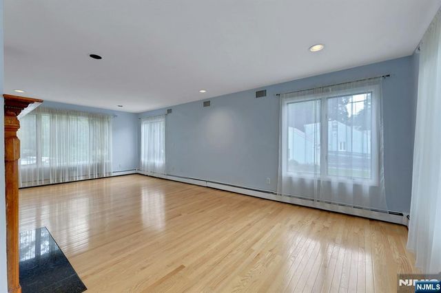 974 Bridge Street, Twp Of Washington, NJ 07676