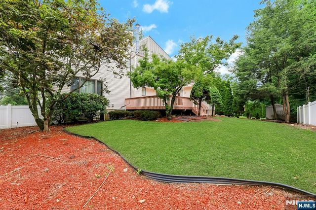 974 Bridge Street, Twp Of Washington, NJ 07676