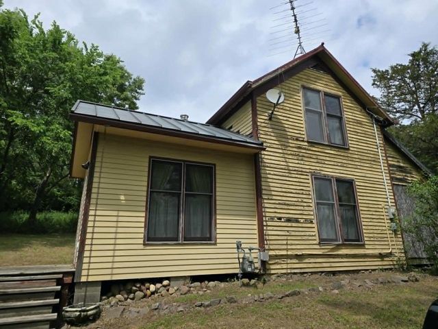 N1203 COUNTY RD N, Neshkoro, WI 54960