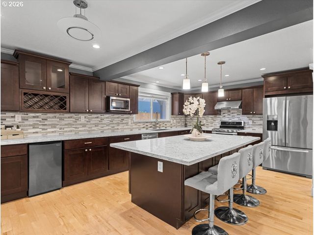 2014 Ne 164TH Pl, Portland, OR 97230