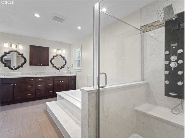 2014 Ne 164TH Pl, Portland, OR 97230