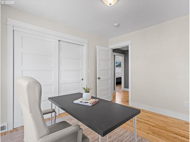 2014 Ne 164TH Pl, Portland, OR 97230