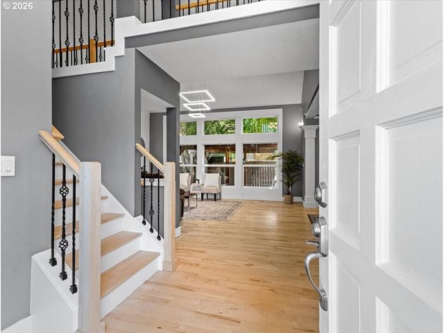 2014 Ne 164TH Pl, Portland, OR 97230