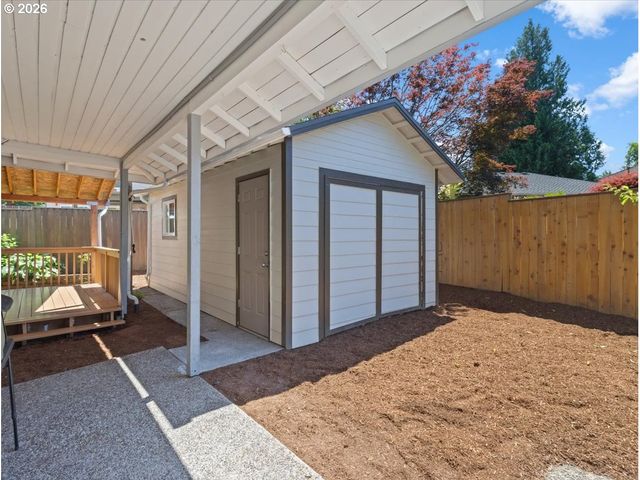 2014 Ne 164TH Pl, Portland, OR 97230