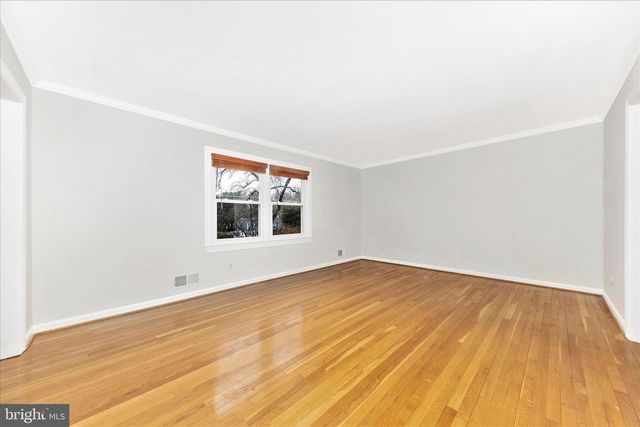 15701 JONES LN, Gaithersburg, MD 20878