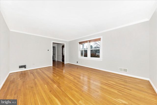 15701 JONES LN, Gaithersburg, MD 20878