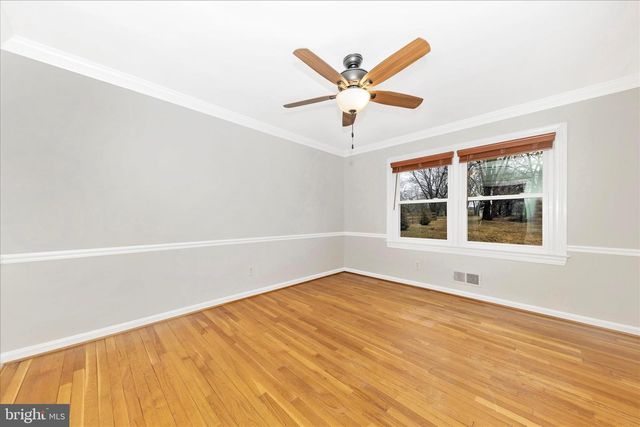 15701 JONES LN, Gaithersburg, MD 20878