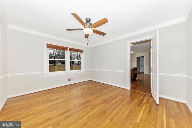 15701 JONES LN, Gaithersburg, MD 20878