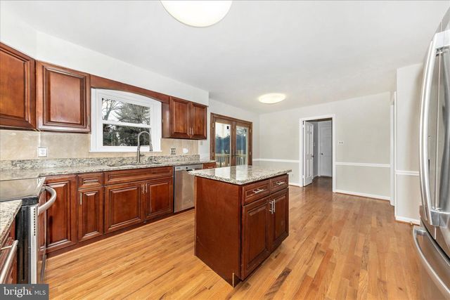 15701 JONES LN, Gaithersburg, MD 20878