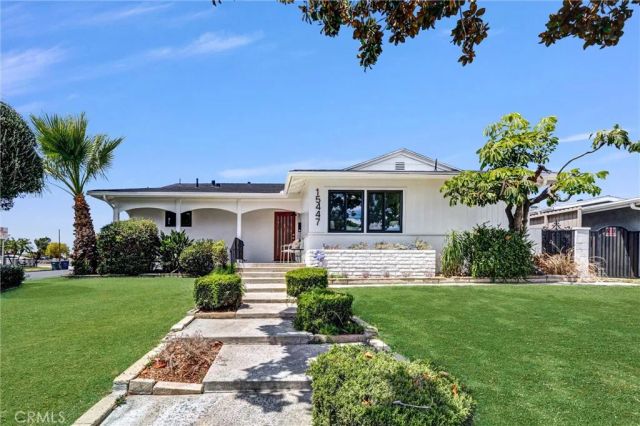 15447 Alondra Boulevard, La Mirada, CA 90638
