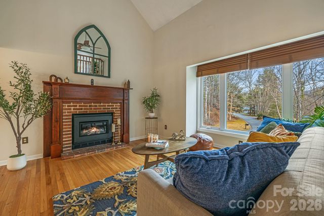 45 Windward Drive, Asheville, NC 28803