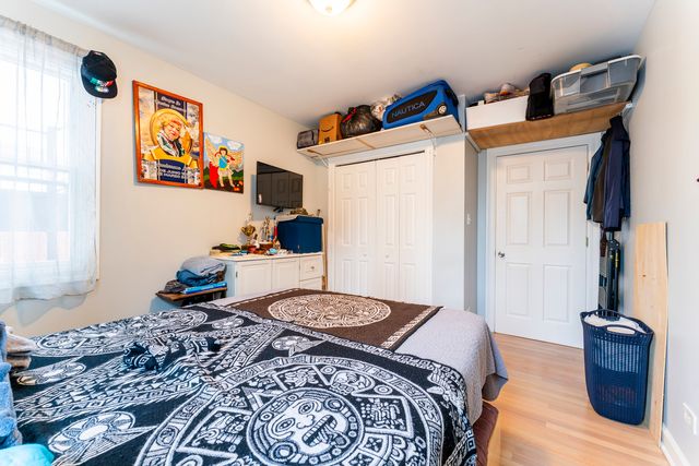 1024 W 18th Place, Chicago, IL 60608