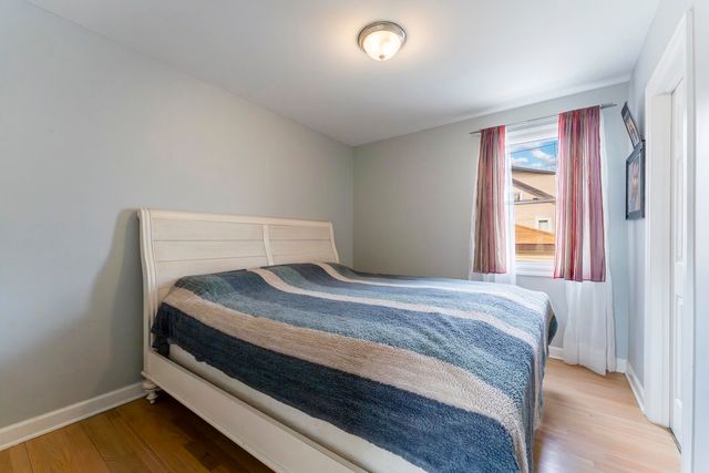 1024 W 18th Place, Chicago, IL 60608