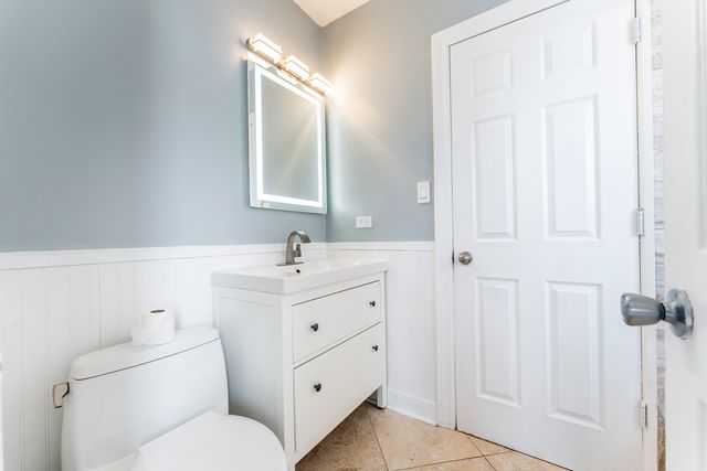 1024 W 18th Place, Chicago, IL 60608